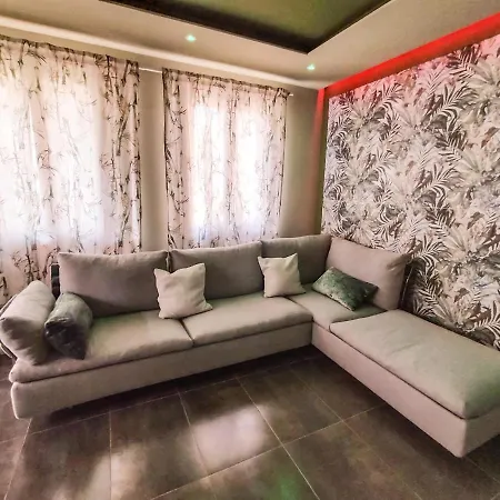 Apartment Garda Fantasy Jacuzzi Sauna Piscina Desenzano del Garda