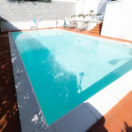 Garda Fantasy Jacuzzi Sauna Piscina