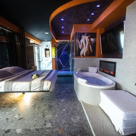 Apartment Garda Fantasy Jacuzzi Sauna Piscina *