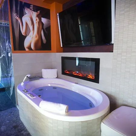 Apartment Garda Fantasy Jacuzzi Sauna Piscina Desenzano del Garda