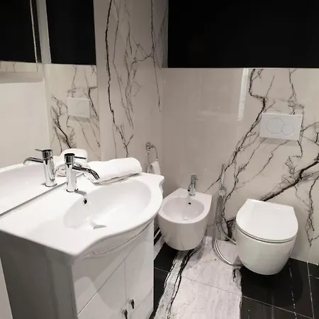 Garda Fantasy Jacuzzi Sauna Piscina